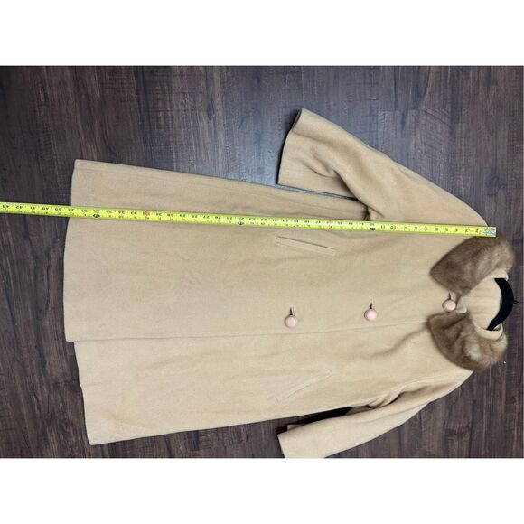 National Board Tan Cashmere Long Sleeve Button Front Fur-Lined Coat Size 38 - Picture 2 of 10